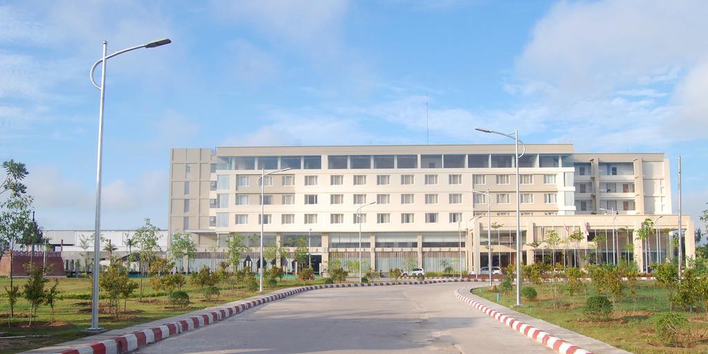 Man Myanmar Hotel Naypyidaw Ngoại thất bức ảnh