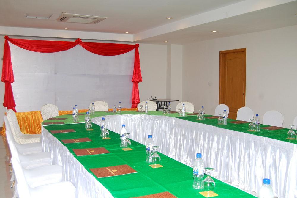 Man Myanmar Hotel Naypyidaw Ngoại thất bức ảnh